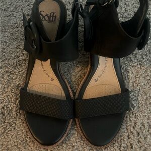 Women’s Sofft Black Leather Sandals 7